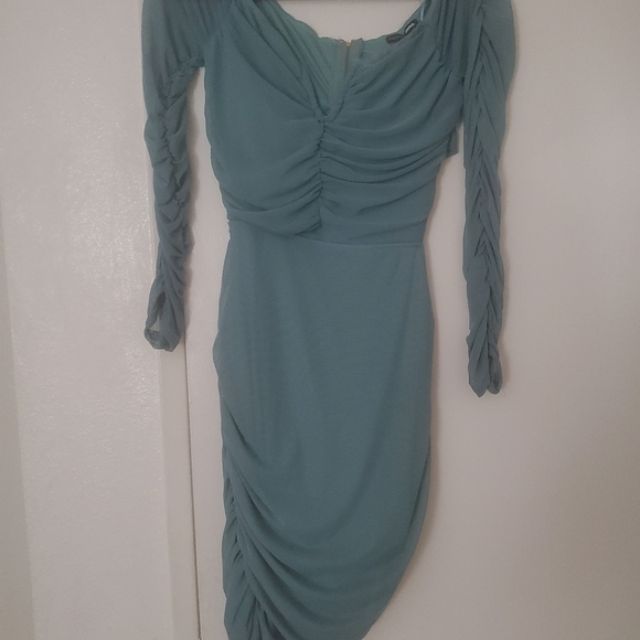 FASHION NOVA  ruched cut out mini dress - Picture 1 of 3